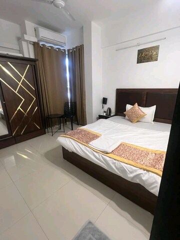 Bedroom in 4 BHK Apartment at Raiaskaran Parthenon, Andheri West – for Sale