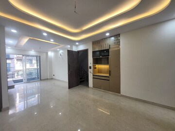 Master Bedroom in 3 BHK Builder Floor at Sushant Lok 3, Sector 57 – for Sale
