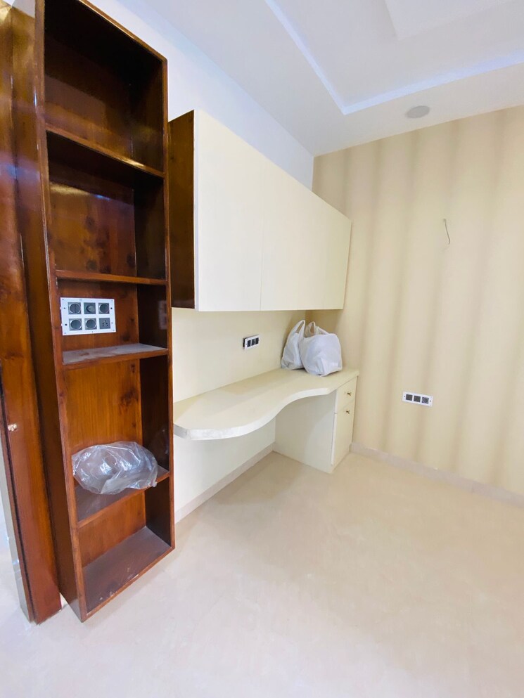 undefined, puri-aman-vilas 4 Bedroom 303 Sq.Yd. Builder Floor In Sector 89 Faridabad 8038326