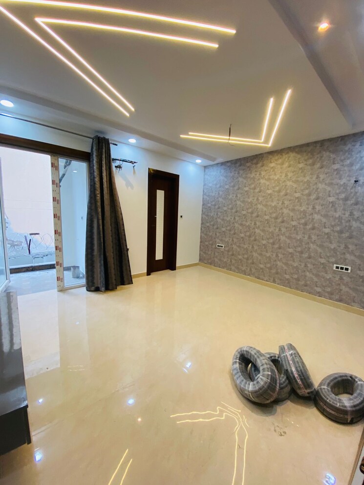 Master Bedroom, puri-aman-vilas 4 Bedroom 303 Sq.Yd. Builder Floor In Sector 89 Faridabad 8038326