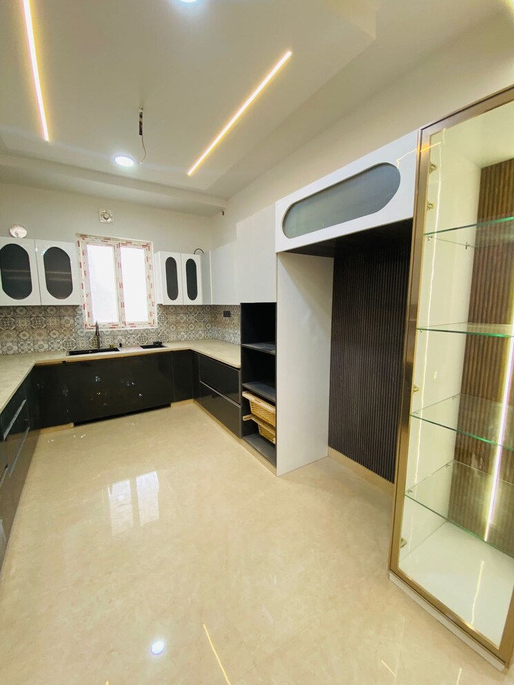 Kitchen, puri-aman-vilas 4 Bedroom 303 Sq.Yd. Builder Floor In Sector 89 Faridabad 8038326