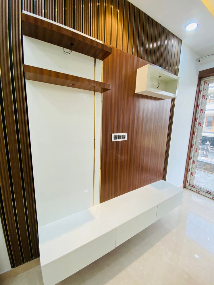 Kitchen, puri-aman-vilas 4 Bedroom 303 Sq.Yd. Builder Floor In Sector 89 Faridabad 8038326