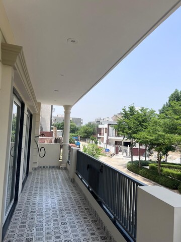 Balcony in 3 BHK Builder Floor at Sector 84 – for Sale