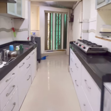 Kitchen in 4 BHK Apartment at Kandivali West – for Rent