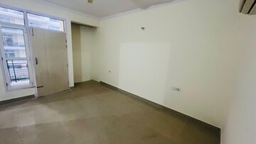 Room in 3 BHK Apartment at Maya Garden City, Lohgarh – for Rent
