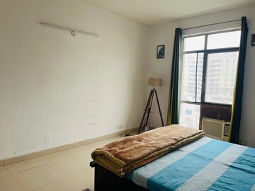 Room in 3 BHK Apartment at Vatika Lifestyle Homes, Sector 83 – for Rent