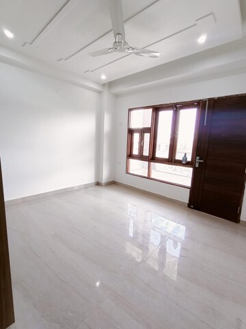 Room in 3 BHK Builder Floor at Sector 3 – for Sale