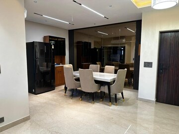 Master Bedroom in 4 BHK Apartment at M3M Altitude, Sector 65 – for Sale