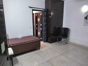 Living Room in 3 BHK Apartment at Katwaria Sarai – for Rent
