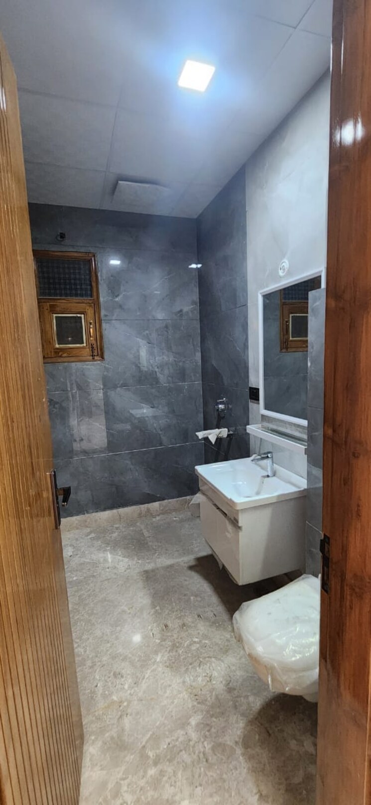 Bathroom, exotica-elegance 4 Bedroom 2050 Sq.Ft. Apartment In Vaibhav Khand Ghaziabad 8038500