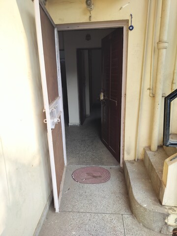 Building Lobby in 1 BHK Apartment at Katwaria Sarai – for Rent