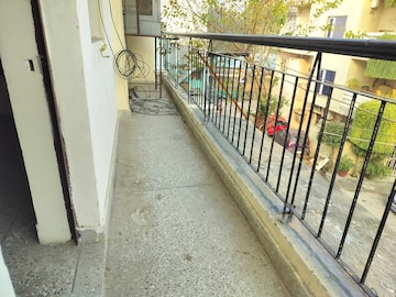 Balcony in 1 BHK Apartment at Katwaria Sarai – for Rent