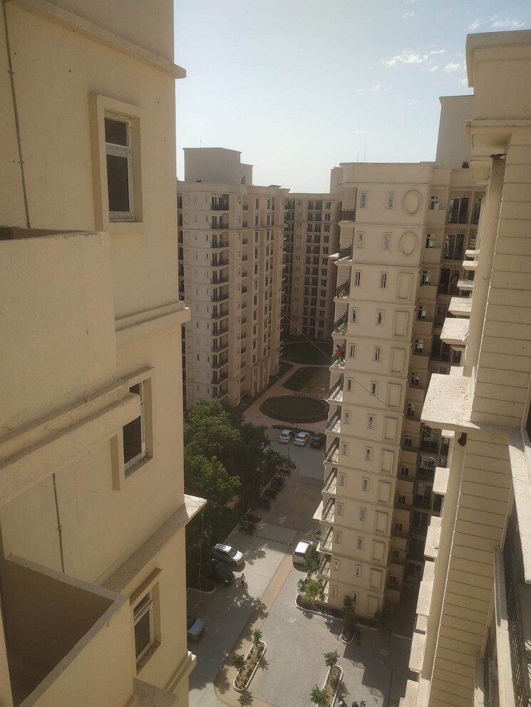 Exterior View, signature-the-serenas 2 Bedroom 614 Sq.Ft. Apartment In Sohna Sector 36 Gurgaon 8038508