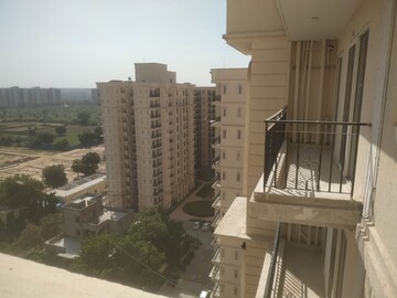 2 BHK Apartment For Rent in Signature The Serenas, Sohna Sector 36