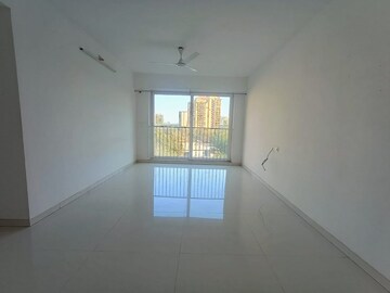 Room in 2 BHK Apartment at RNA Continental, Chembur – for Rent