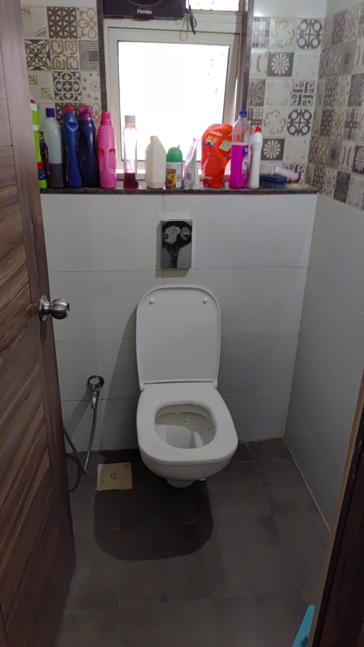 Bathroom, kohinoor-tinsel-town 1 Bedroom 750 Sq.Ft. Apartment In Hinjewadi Pune 8038551