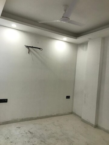Room in 2 BHK Builder Floor at Saket – for Rent