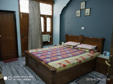 Bedroom in 3 BHK Builder Floor at Sector 15 ii – for Rent