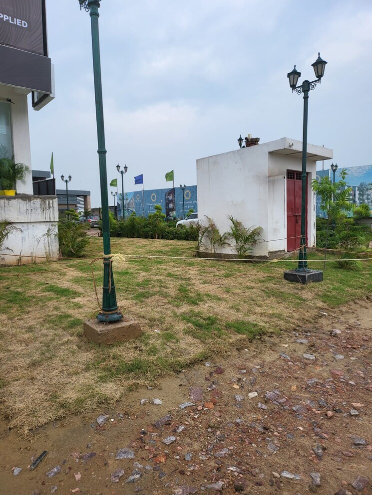 Garden, krishna-enclave-morta  100 Sq.Yd. Plot In Morta Ghaziabad 8038629