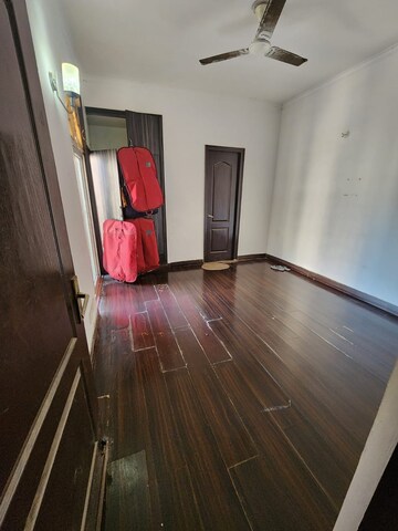 Balcony in 2.5 BHK Apartment at Amrapali Princely Estate, Sector 76 – for Rent