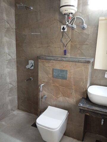 Attached Bathroom in 4 BHK Builder Floor at Ansal Sushant Lok I, Sector 43 – for Rent