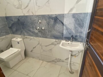 Bathroom in 4 BHK Independent House at Narayan City, Kalwar Road – for Sale