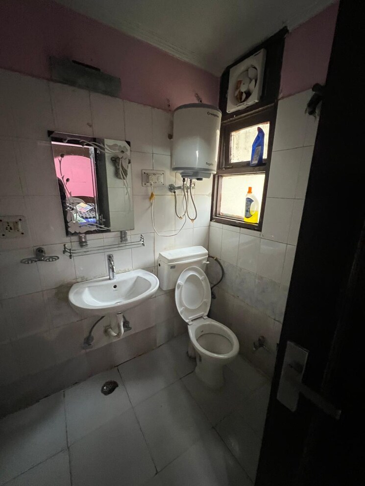 Master Bedroom, aashrya-chgs 3 Bedroom 1550 Sq.Ft. Apartment In Sector 10a Gurgaon 8038730