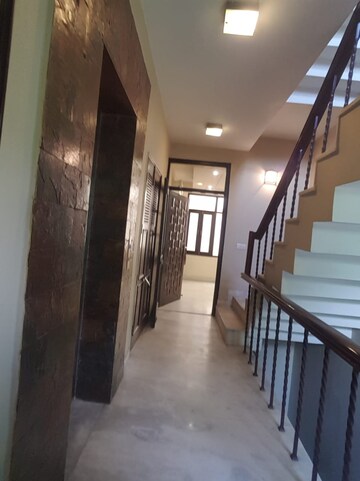 Staircase in 4 BHK Apartment at Geetanjali Enclave – for Rent