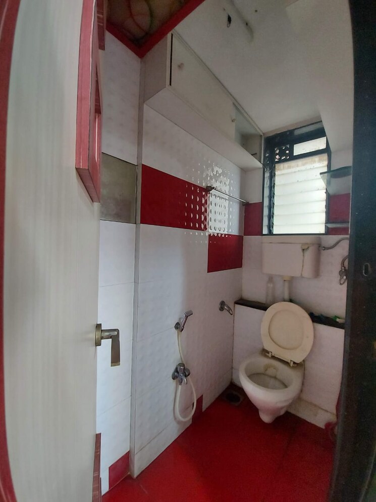 Bathroom, bhairav-darshan 2 Bedroom 500 Sq.Ft. Apartment In Parel Mumbai 8038807