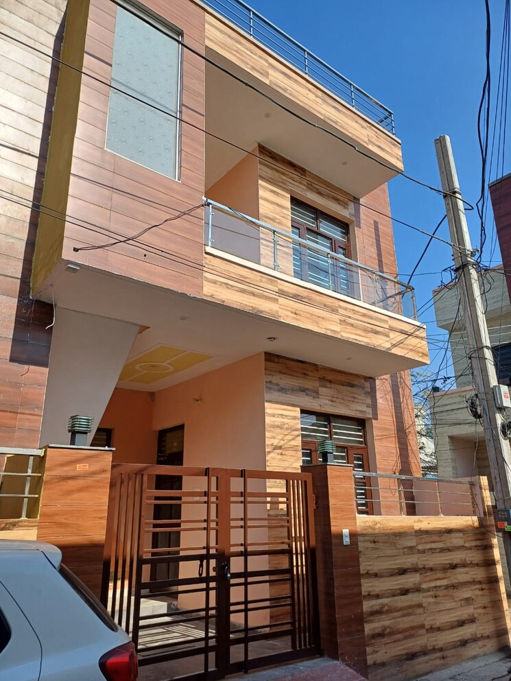 Exterior View, sector 115 3 Bedroom 70 Sq.Yd. Independent House In Sector 115 Mohali 8038793