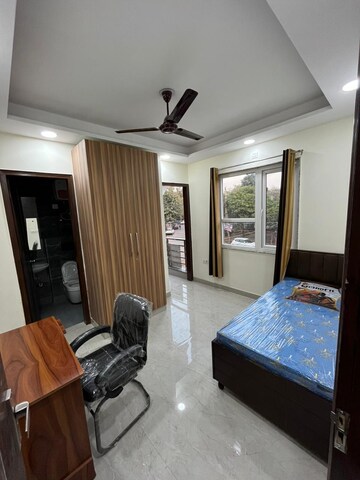Room in  Pg at Karol Bagh – for Rent