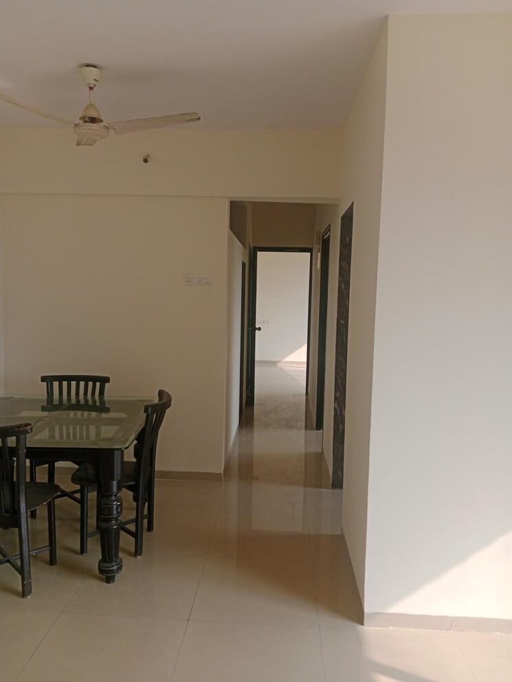 Room, shree-tirupati-stg-signature-residency 2 Bedroom 735 Sq.Ft. Apartment In Ghodbunder Road Thane 8038806