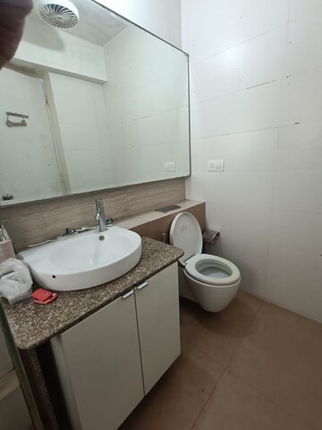 Master Bedroom in 3 BHK Apartment at Imperial Heights Goregaon West, Goregaon West – for Rent