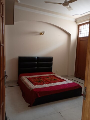 Bedroom in 3 BHK Builder Floor at Ansal Sushant Lok I, Sector 43 – for Rent
