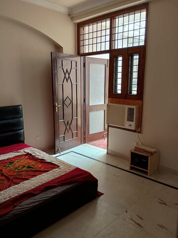 Bedroom in 3 BHK Builder Floor at Ansal Sushant Lok I, Sector 43 – for Rent