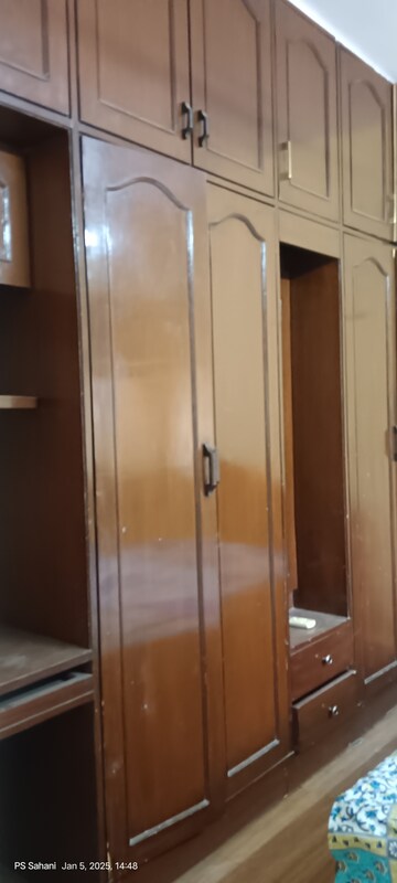Master Bedroom in 1 BHK Apartment at Tulsidham Complex, Kapur Bawdi – for Rent