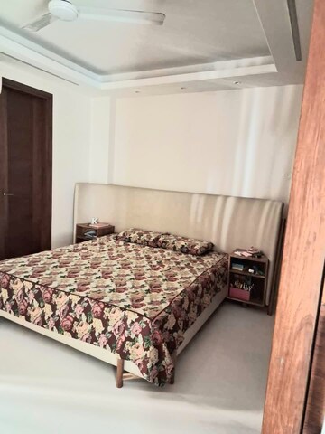 Bedroom in 3 BHK Apartment at Greater Kailash ii – for Rent
