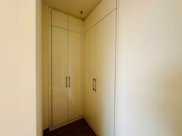 Room in 1 BHK Apartment at Bhartiya Leela Residences, Thanisandra Main Road – for Rent