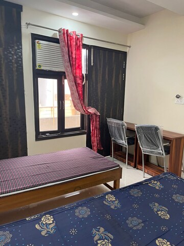 Room in  Pg at Karol Bagh – for Rent