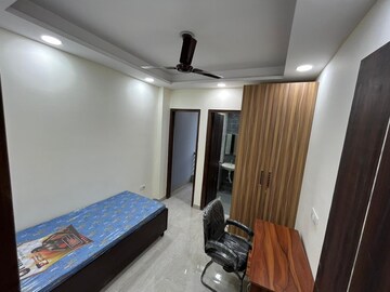 Room in  Pg at Karol Bagh – for Rent