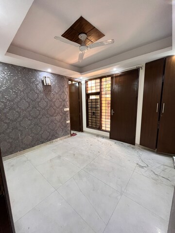 Bedroom in 3 BHK Apartment at Khirki Extension – for Rent