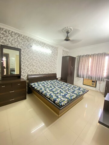 Bedroom in 2 BHK Apartment at Tulsidham Complex, Kapur Bawdi – for Rent