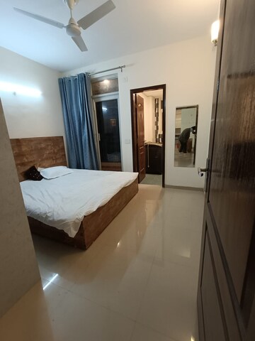 Room in 3 BHK Independent House at Gomti Nagar – for Rent