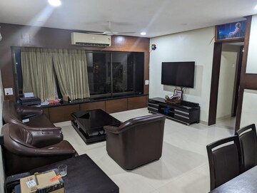 Master Bedroom in 3 BHK Apartment at Madhuban CHS Deonar, Deonar – for Rent