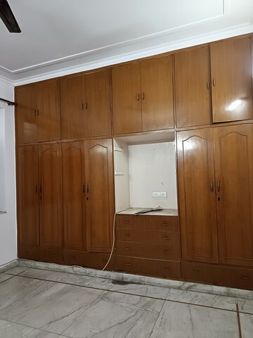 Furnished Amenities in 3 BHK Independent House at Sector 31 – for Rent
