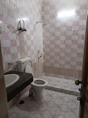 Bathroom in 3 BHK Independent House at Sector 31 – for Rent