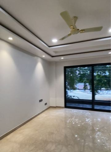 Room in 4 BHK Builder Floor at Adani Samsara Vilasa, Sector 63 – for Sale