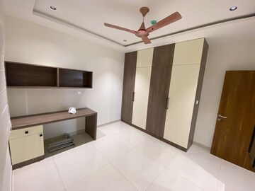 Room in 3.5 BHK Apartment at Prestige Tranquil, Kokapet – for Rent