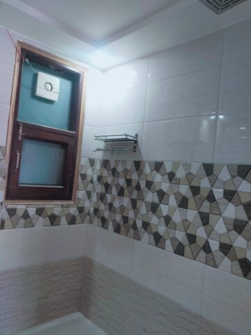 Living Room in 4 BHK Builder Floor at Ansal Sushant Lok I, Sector 43 – for Rent