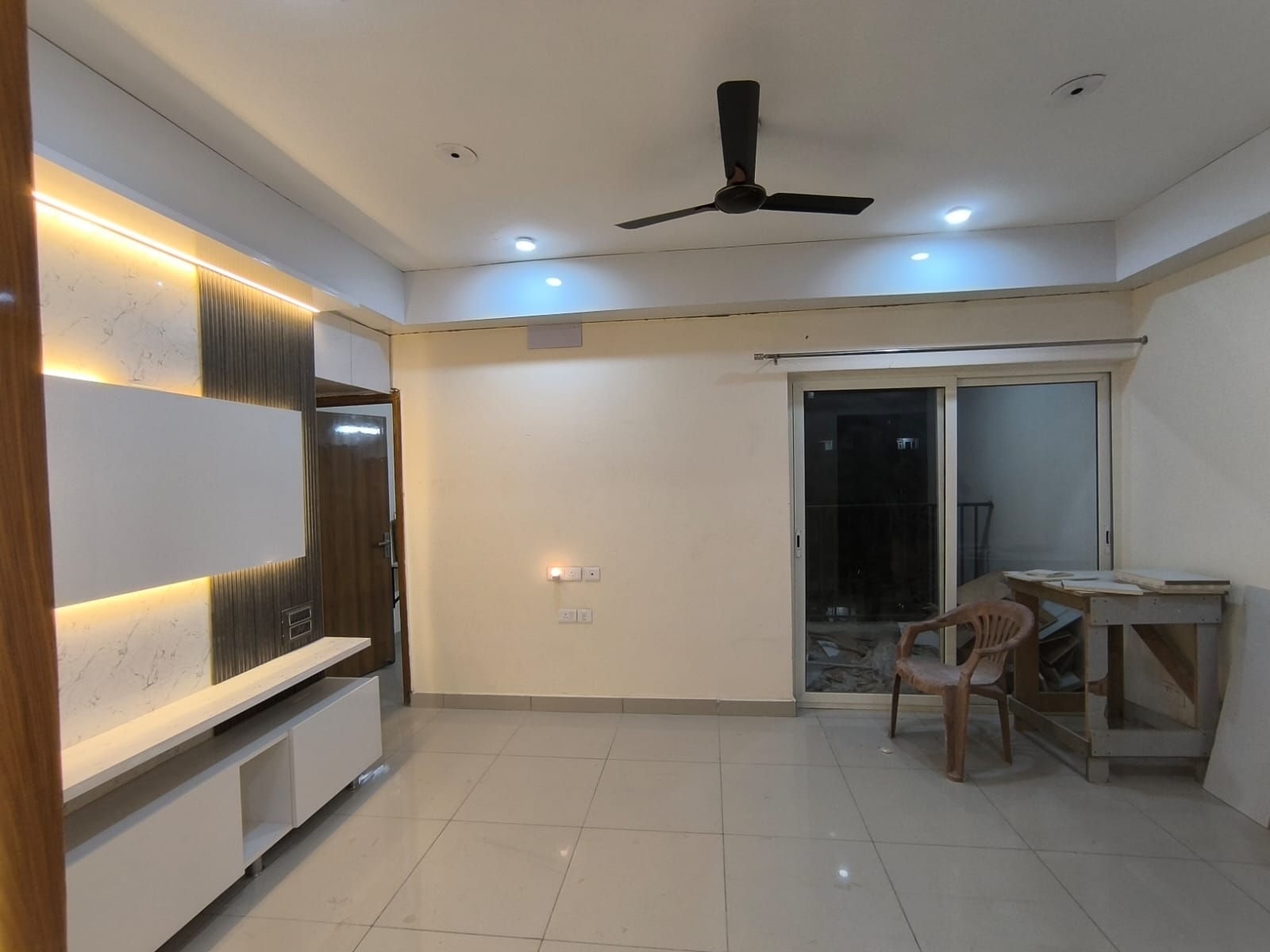 Rental 2 Bedroom 890 Sq.ft. Apartment In Supertech Eco Village Ii 